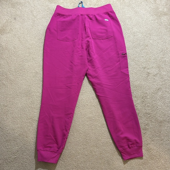 Figs High waisted Zamora Raspberry Sorbet Scrub Pant - Picture 2 of 3
